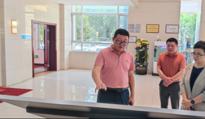 推动发展新过程，注入发展强心剂——记泰和县委副书记、副县长辅导一行参观领导